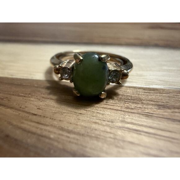Vintage Avon Green Apple Jade & Rhinestone Gold Tone Ladies Adjustable Band Ring - Picture 7 of 10